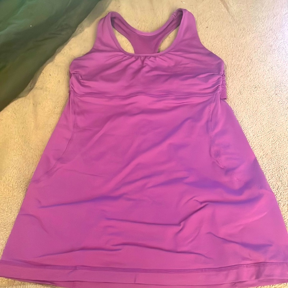 Sz M or Lg Lululemon Athletica Purple Racerback Tank w Built in Shelf Sports Bra